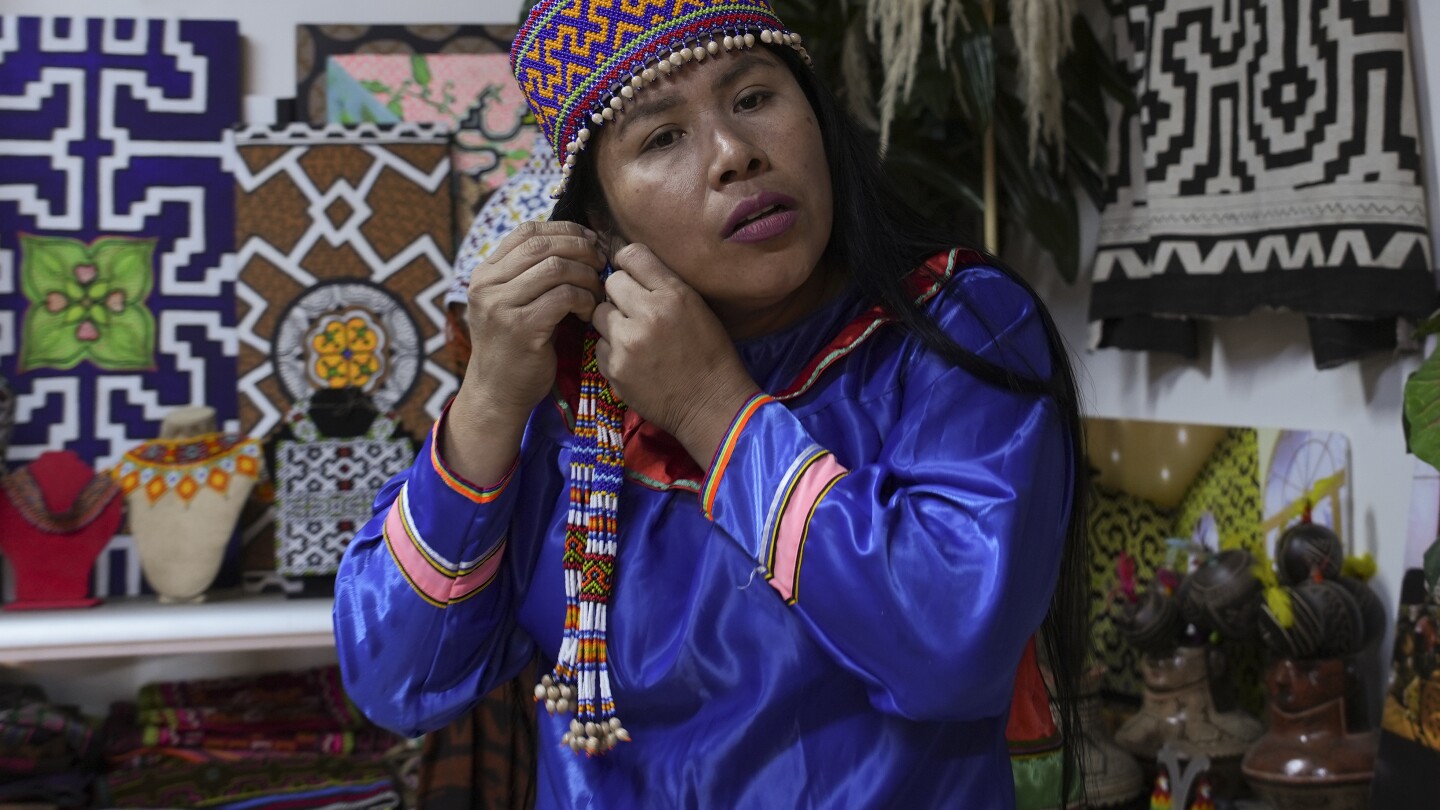 peruvian-women-amazon-culture